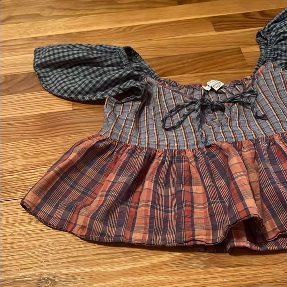 American Eagle Outfitters mixed plaid peplum Blue and Red Crop Top size XS - Picture 3 of 11